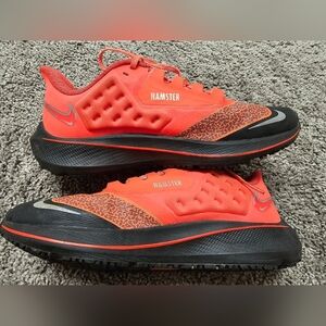 Nike Shoes Womens 9.5 Black Air Zoom Pegasus 39 Shield Running Orange DV3901-900